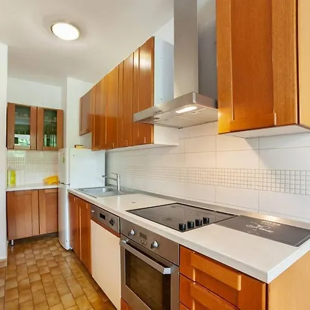 Apartment M&m's Place. Beach. Old Town. Free Parking. 86m2. *